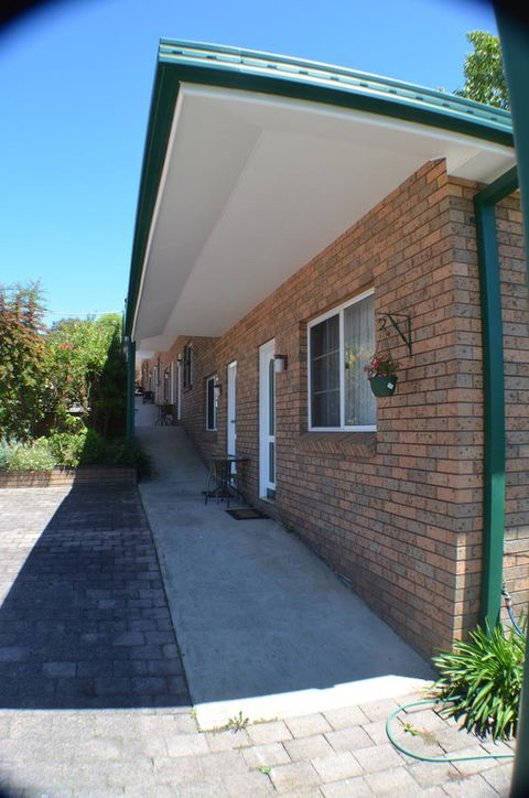 Deer Park Motor Inn Armidale - Redcliffe Tourism 25