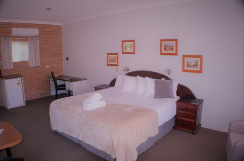 Deer Park Motor Inn Armidale - Redcliffe Tourism 12