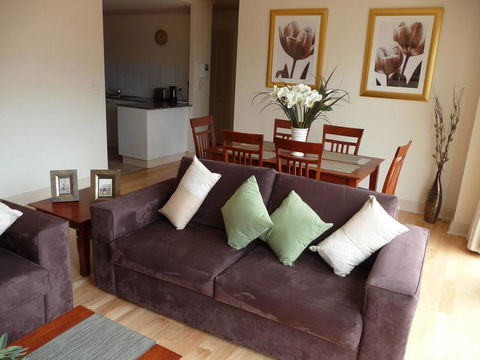 City Escape 3 Bedroom East End Of Adelaide - Redcliffe Tourism 3