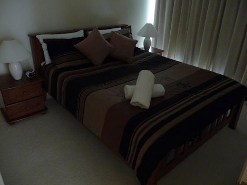City Escape 3 Bedroom East End Of Adelaide - Redcliffe Tourism 4