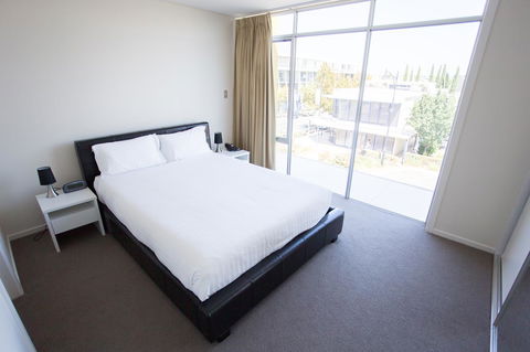Mawson Lakes Hotel - Redcliffe Tourism 25