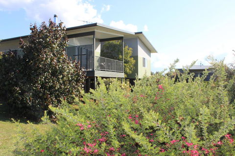 Beltana Villas - Redcliffe Tourism 24