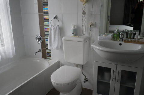 Beltana Villas - Redcliffe Tourism 29