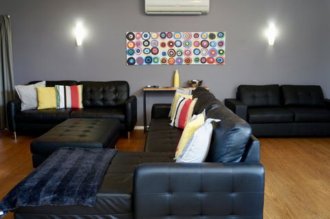 Beltana Villas - Redcliffe Tourism 11