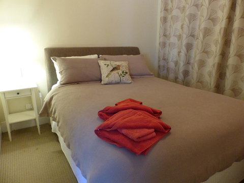 Andy\'s Accommodation - Redcliffe Tourism 3