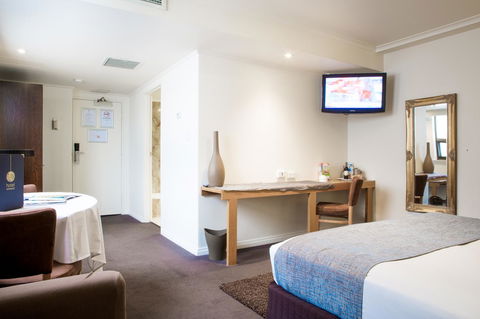 Hotel Richmond On Rundle Mall - Redcliffe Tourism 5