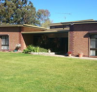Hilltop Escape - Redcliffe Tourism
