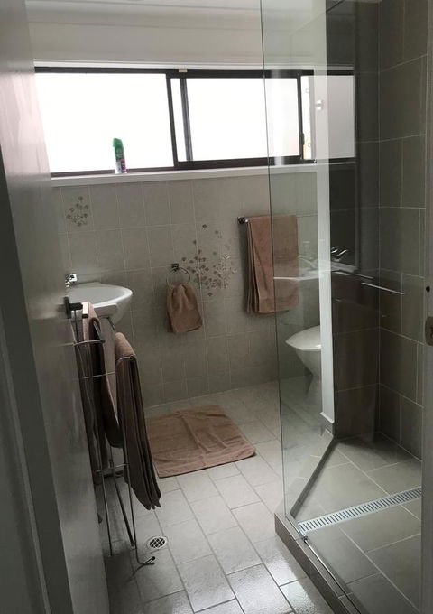 Arena Blanca Holiday Home - Redcliffe Tourism 4