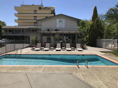 HotelMOTEL Adelaide - Redcliffe Tourism 0