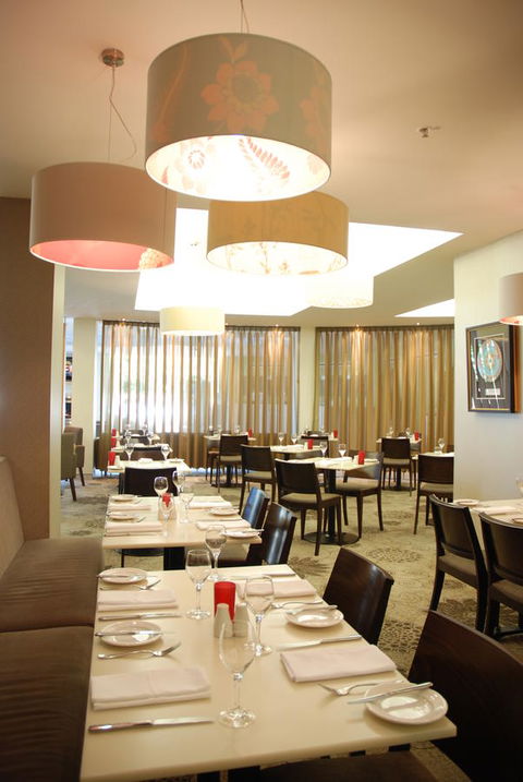 HotelMOTEL Adelaide - Redcliffe Tourism 13