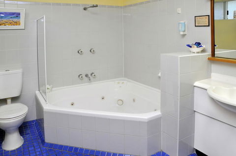 Aston Motel Yamba - Redcliffe Tourism 8