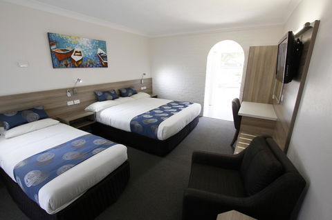 Aston Motel Yamba - Redcliffe Tourism 1