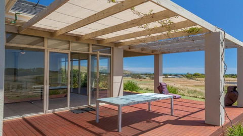 Golfers Paradise (18th Tee) - 52 Huntingdale Drive - Redcliffe Tourism 5