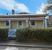 Treasured Memories Cottage - Redcliffe Tourism