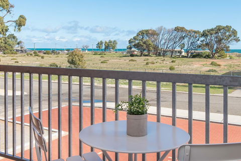 Jurien Bay Motel Apartments - Redcliffe Tourism 22