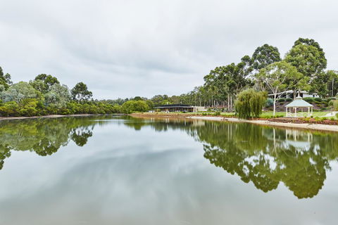 Eight Willows Retreat - Redcliffe Tourism 23