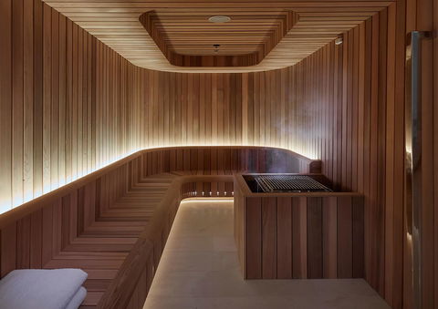 Crown Towers Perth - Redcliffe Tourism 14