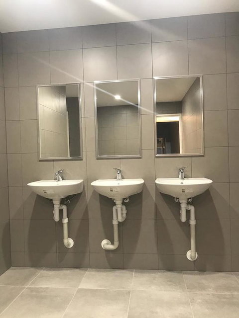 Perth City Backpackers Hostel - Note - Valid Passport Required To Check In - Redcliffe Tourism 14