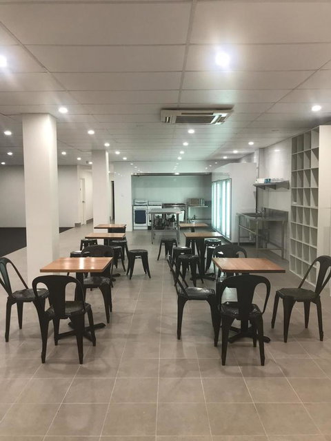 Perth City Backpackers Hostel - Note - Valid Passport Required To Check In - Redcliffe Tourism 7