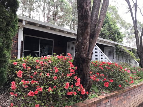 Forest Lodge Resort - Redcliffe Tourism 13