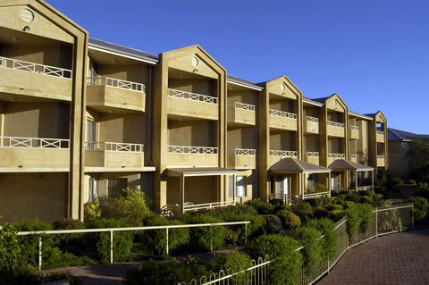 Abbey Beach Resort - Redcliffe Tourism 30
