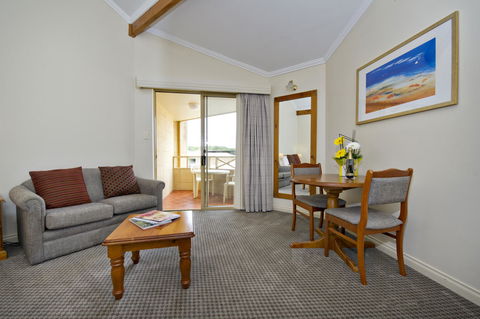 Abbey Beach Resort - Redcliffe Tourism 16