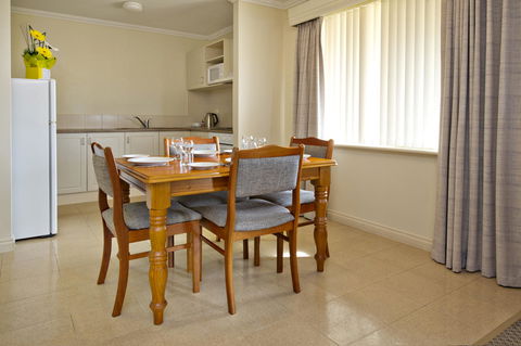 Abbey Beach Resort - Redcliffe Tourism 10