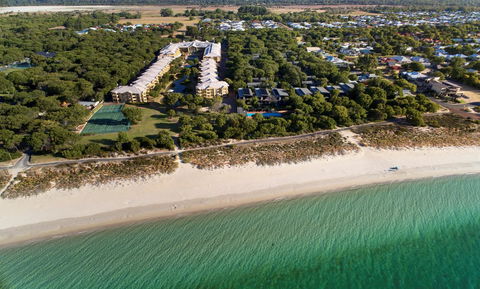 Abbey Beach Resort - Redcliffe Tourism 4