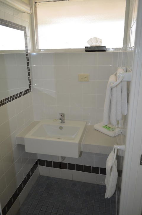 Country Comfort Amity Motel - Redcliffe Tourism 10