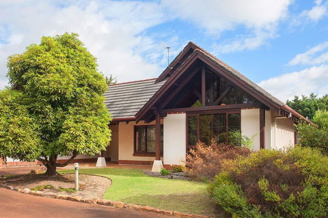 Margaret River Resort - Redcliffe Tourism 9