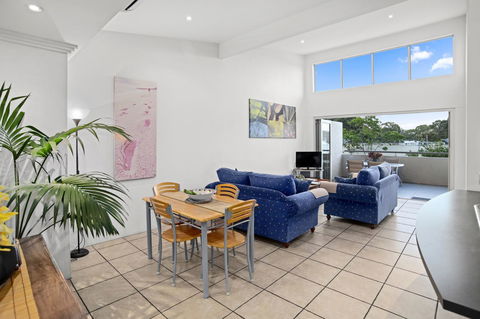 Villa On Fearn - Redcliffe Tourism 3