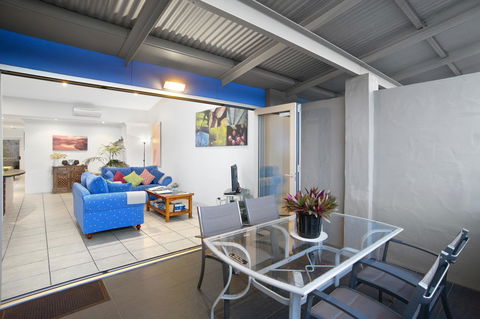 Villa On Fearn - Redcliffe Tourism 0