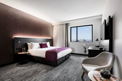 Holiday Inn West Perth, An IHG Hotel - Redcliffe Tourism 6