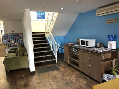 Ibis Budget Perth Airport - Redcliffe Tourism 12