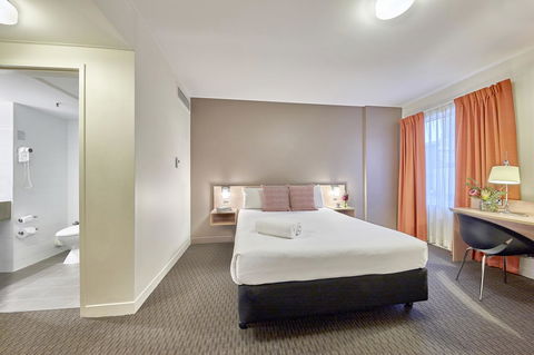 Ibis Perth - Redcliffe Tourism 4