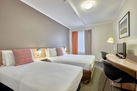 Ibis Perth - Redcliffe Tourism 7