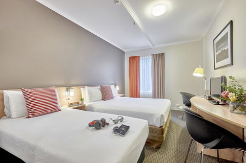 Ibis Perth - Redcliffe Tourism 6