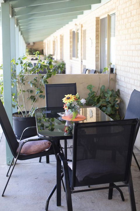 Shark Bay Seafront Apartments - Redcliffe Tourism 2