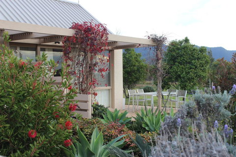 Grapevines Boutique Accommodation - Redcliffe Tourism 24