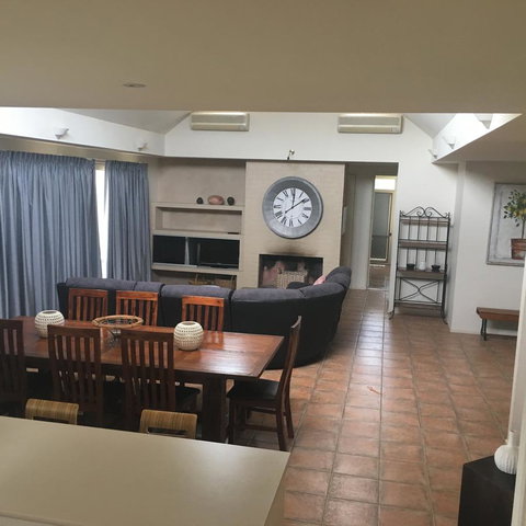 Grapevines Boutique Accommodation - Redcliffe Tourism 4