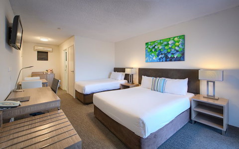 Albany Motel & Apartments - Redcliffe Tourism 9