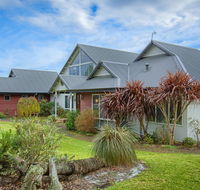 Glenelg on King Bed  Breakfast - Redcliffe Tourism