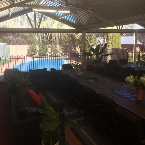 Travellers Rest Motel - Redcliffe Tourism 12