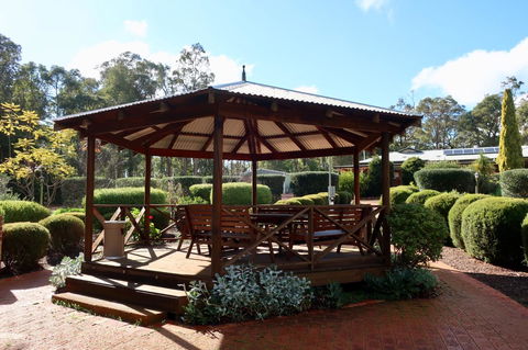 Travellers Rest Motel - Redcliffe Tourism 15