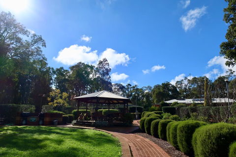 Travellers Rest Motel - Redcliffe Tourism 20