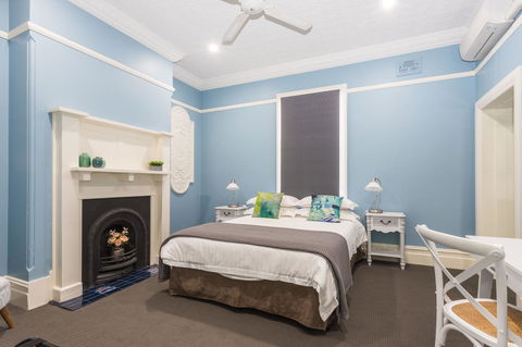 Blue Door Apartments - Redcliffe Tourism 17
