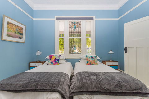 Blue Door Apartments - Redcliffe Tourism 8