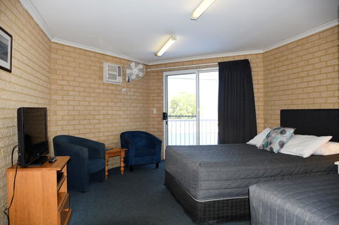 Kalbarri Seafront Villas - Redcliffe Tourism 26