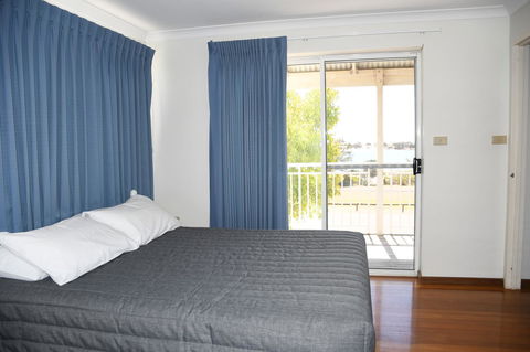 Kalbarri Seafront Villas - Redcliffe Tourism 2