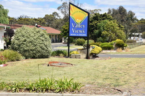 Mount Barker Valley Views Motel & Chalets, Western Australia - Redcliffe Tourism 10